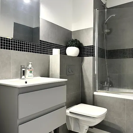 아파트 Dubois 7 - Self Check-in 20h - Lift *