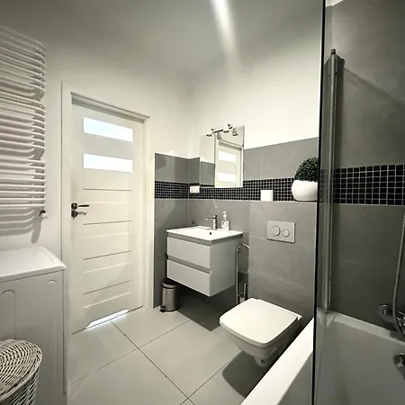 아파트 Dubois 7 - Self Check-in 20h - Lift 브로츠와프